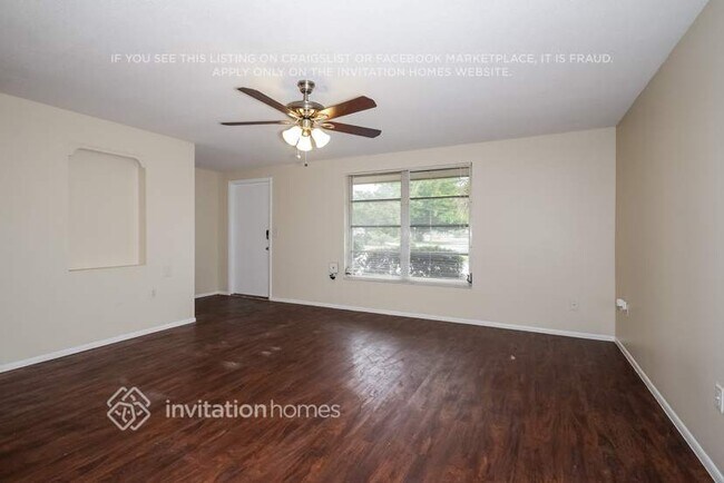 Foto del edificio - 1754 Forest Rd