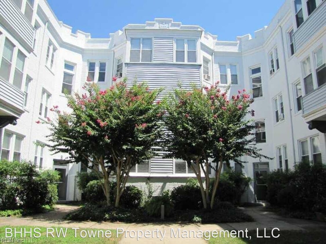 Primary Photo - 2 br, 1 bath House - 800 W. Princess Anne ...