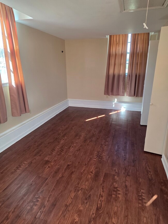 Foto del edificio - 3009 Sunnyview Dr