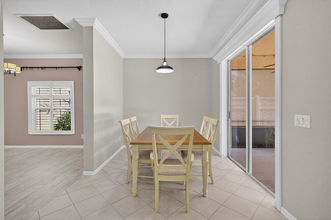 Foto del edificio - 8250 Silver Birch Way