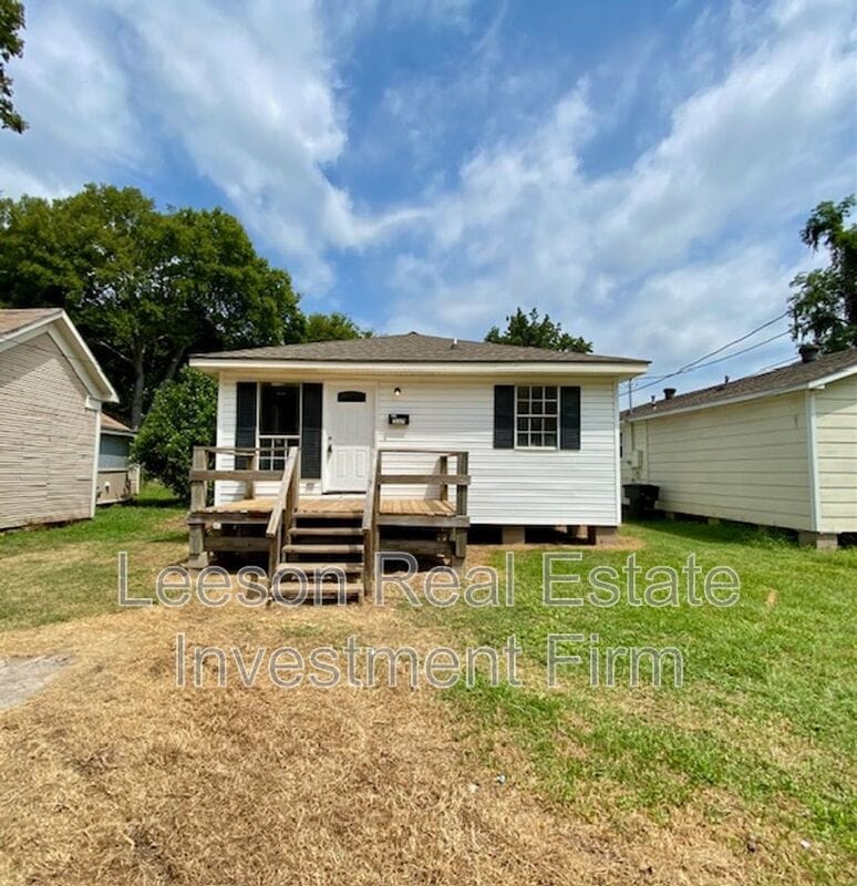 Foto principal - 537 Wyche St