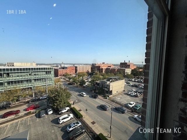 Foto del edificio - 202 W 5th St