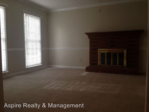 Building Photo - 1435 Yorktown Dr