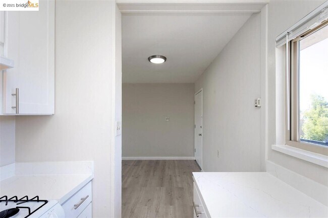 Foto del edificio - 1640 5th Ave