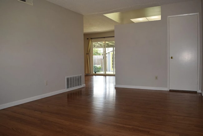 Building Photo - 2956 Terilyn St