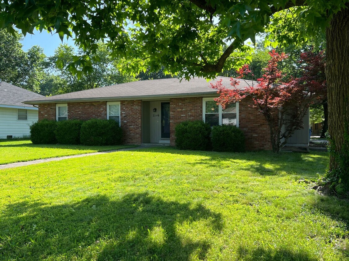 Primary Photo - 3 Bedroom, 2 Bathroom, Great Location!