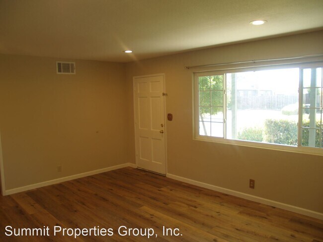 Foto del edificio - 3 br, 2 bath House - 8164 Cardiff Drive
