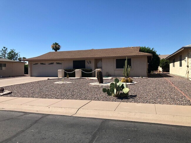 Building Photo - Long Term UNFURNISHED Rental in a 45+ Acti...