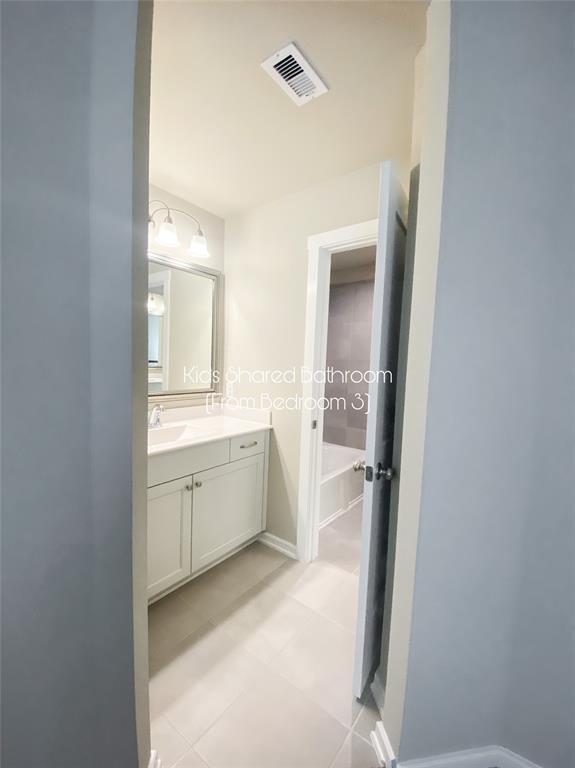 Building Photo - 2018 Pembrook Pl