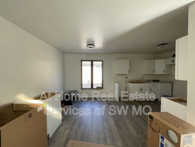 Building Photo - 3533 S Jefferson Ave