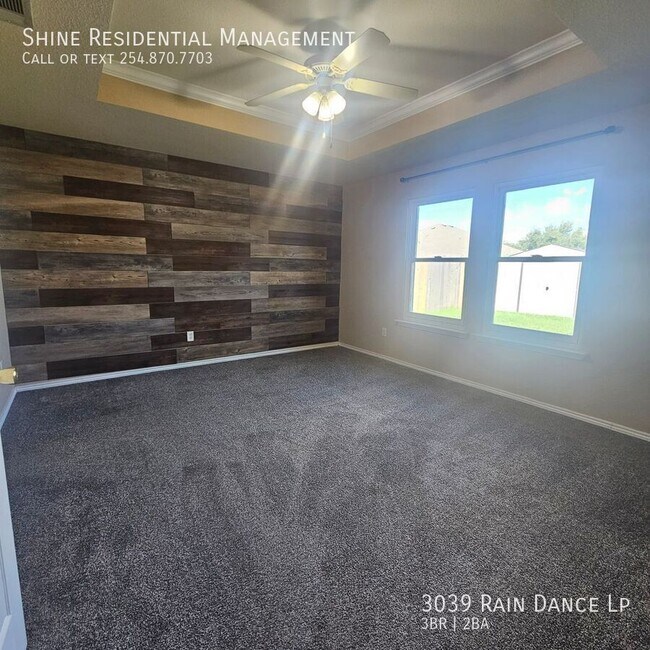 Foto del edificio - 3039 Rain Dance Loop