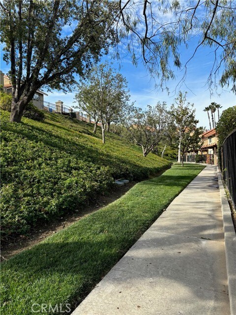 Foto del edificio - 6066 E Butterfield Ln