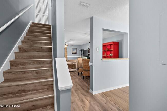 Building Photo - 156 White Fawn Dr