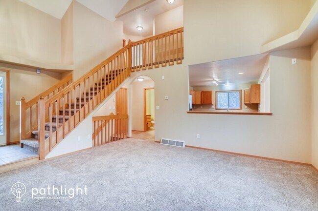 Building Photo - 457 Lara Ct