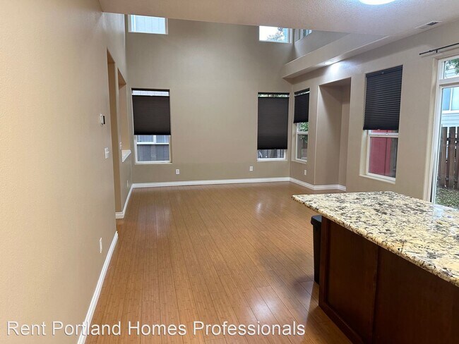 Foto del edificio - 3 br, 2.5 bath House - 20659 SW Gracie Street