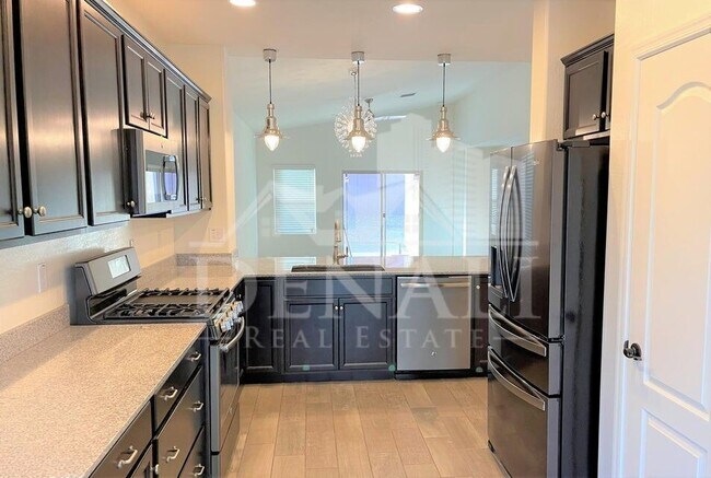 Foto del edificio - 2723 E Mews Rd