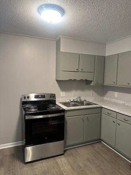 Foto del edificio - 363 Highland Ave NW
