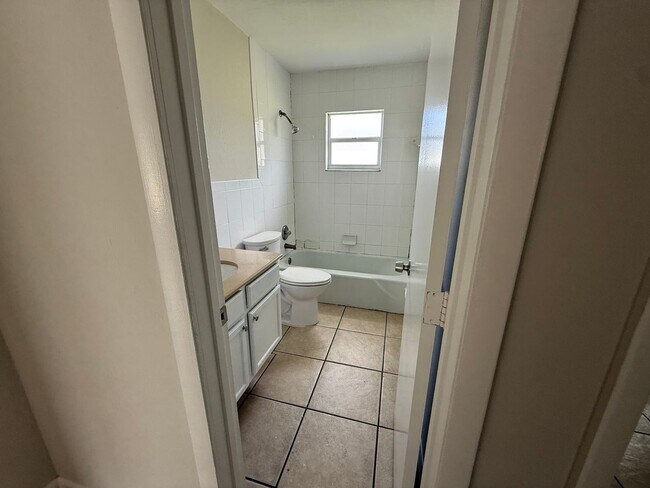 Foto del edificio - 5645 Sixth Ave