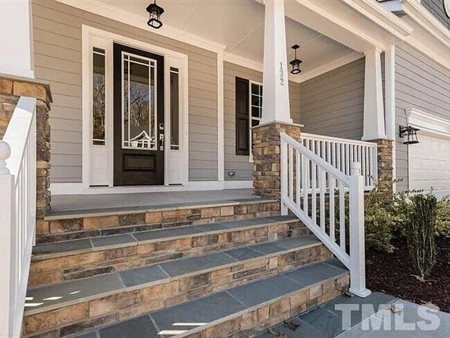 Foto del edificio - 132 Larkin Ln