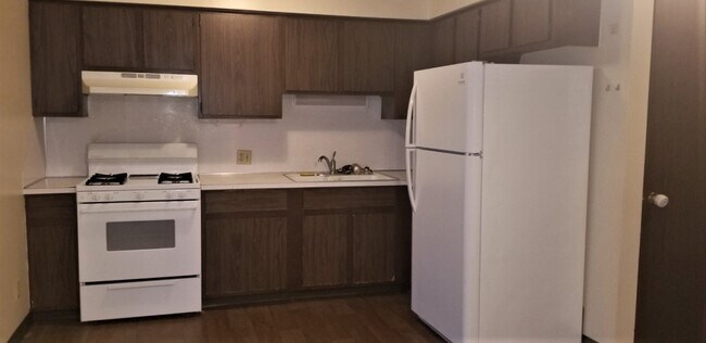 Foto del edificio - 7340 Portage St NW