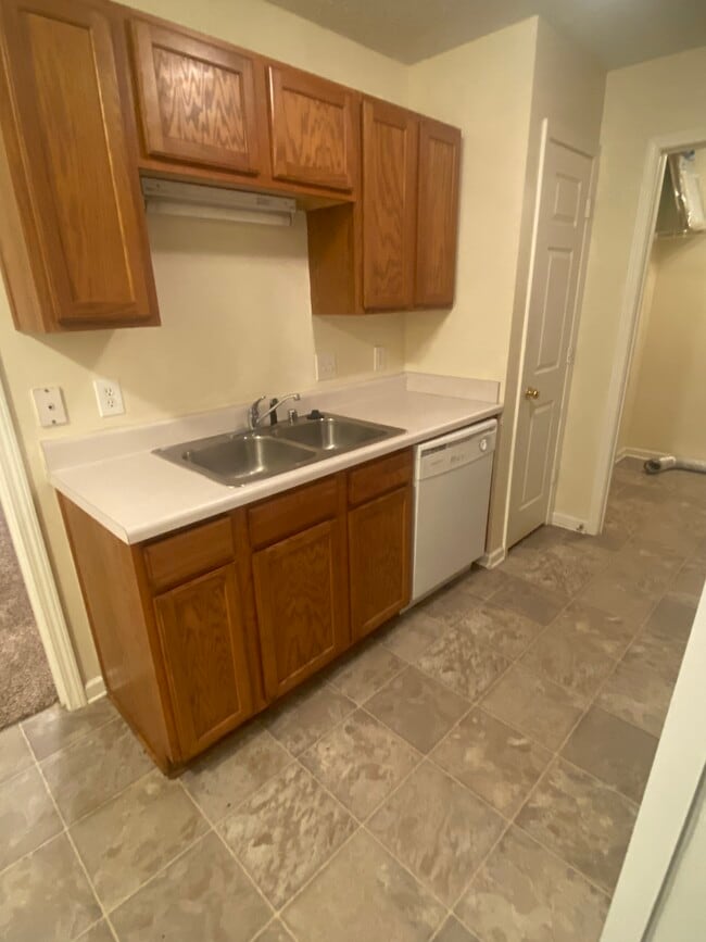 108 Amy Ave Unit B, Bowling Green, KY 42101 Apartments in Bowling