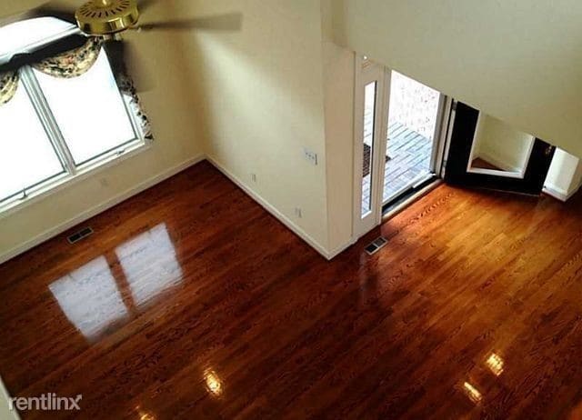 Building Photo - 3 br, 3 bath Apartment - 14 Bay Front Pl