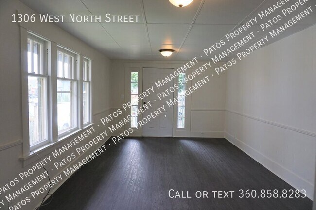 Building Photo - 1306 W North St