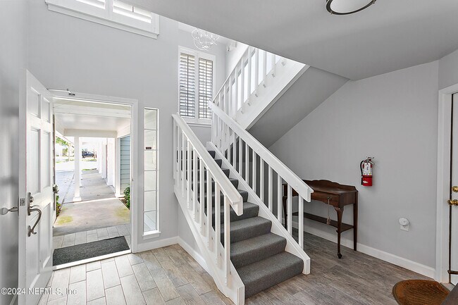 Building Photo - 91 San Juan Dr