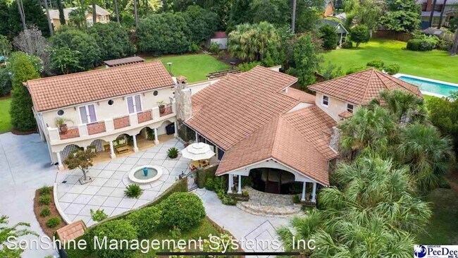 Foto del edificio - 5 br, 4.5 bath House - 2751 Ascot Dr