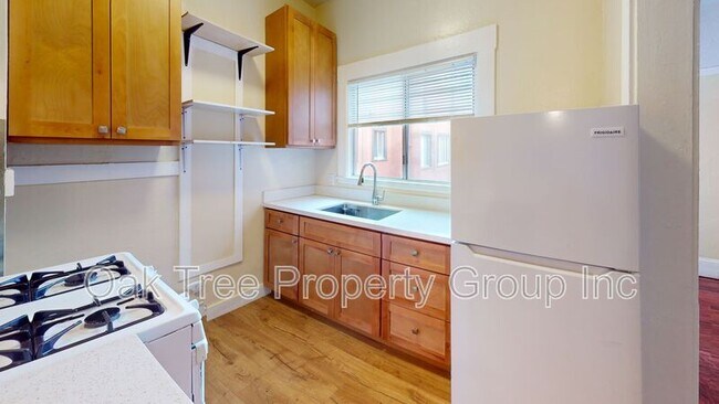 Foto del edificio - 3524 Foothill Blvd