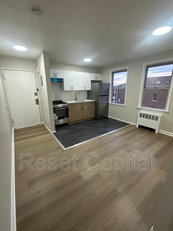 Building Photo - 44 Irving Ave