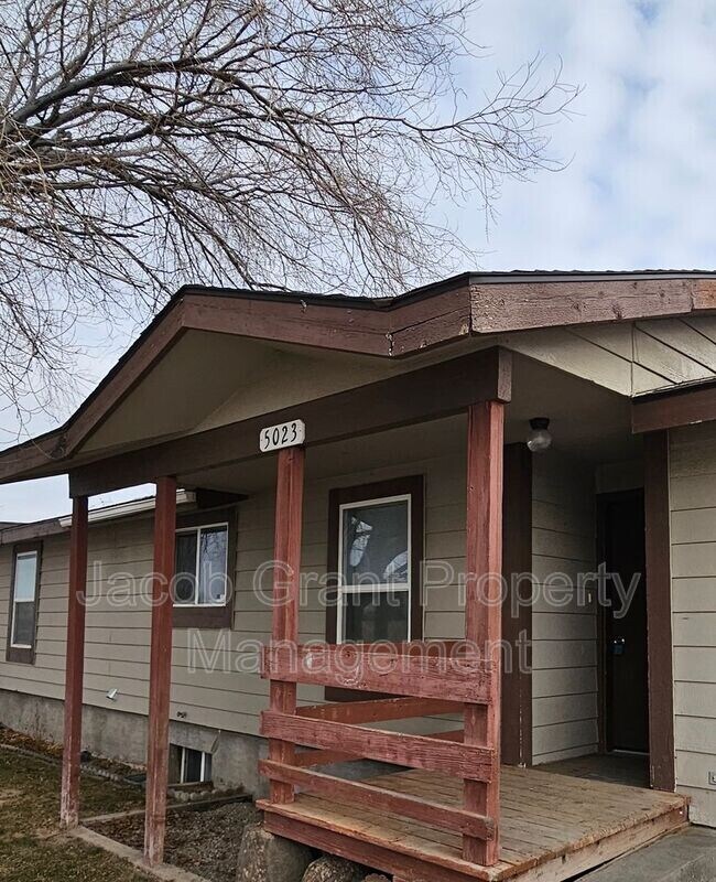 Building Photo - 5023 Walker Ave