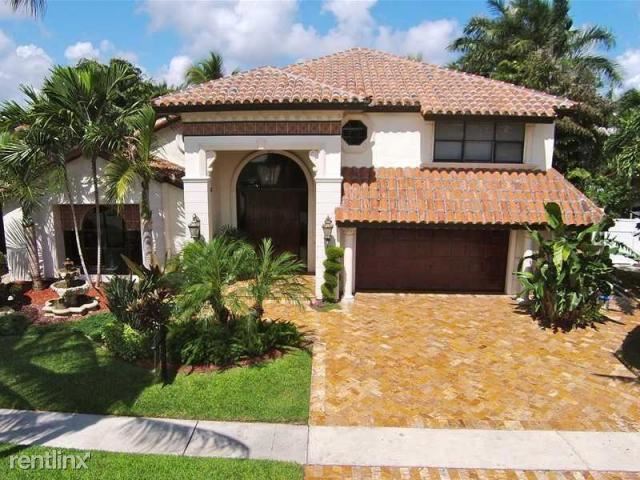 Foto principal - 2641 NE 47th St