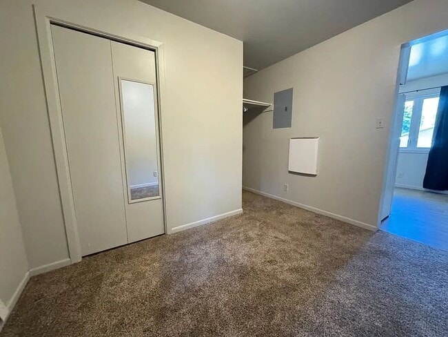 Foto del edificio - 5427 N Shore Dr