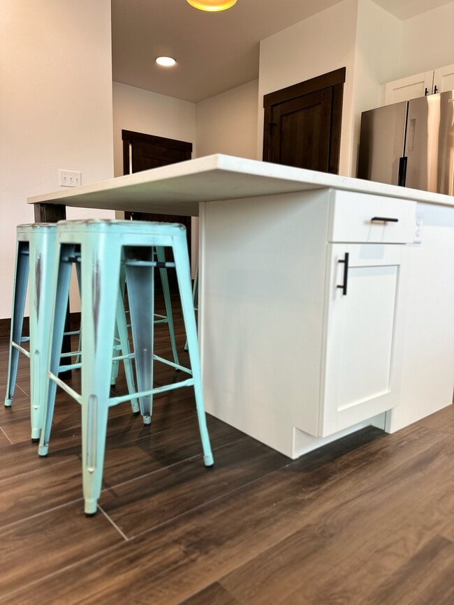 Building Photo - 1010 Baker Ave