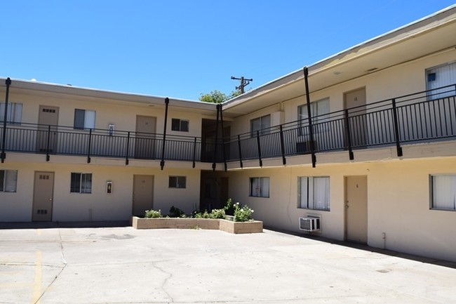 Building Photo - Cedar Palms Apartments