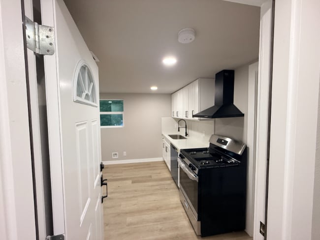 Photo - 5238 Pease St Apartment