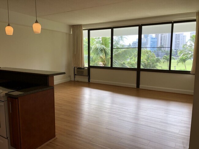 Foto del edificio - 2 Bed 2 Bath 1 Parking at Marco Polo Apartments, Great Views and Amenities!!!