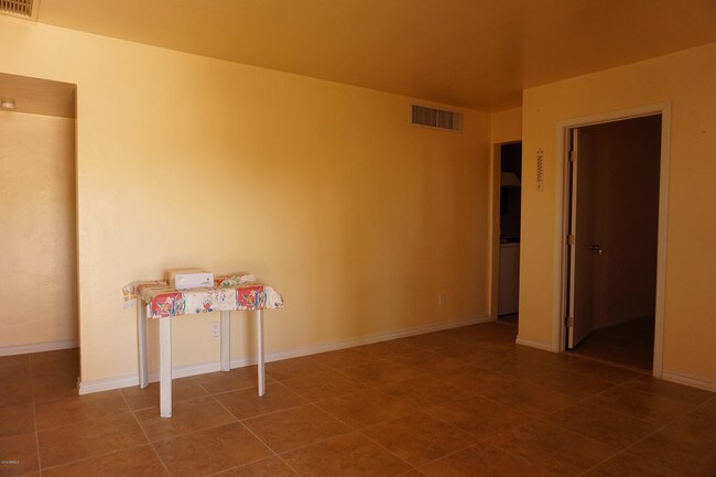 Foto del edificio - 2049 W 1st St