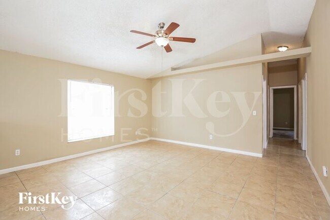 Foto del edificio - 7164 Edgewater Shores Ct