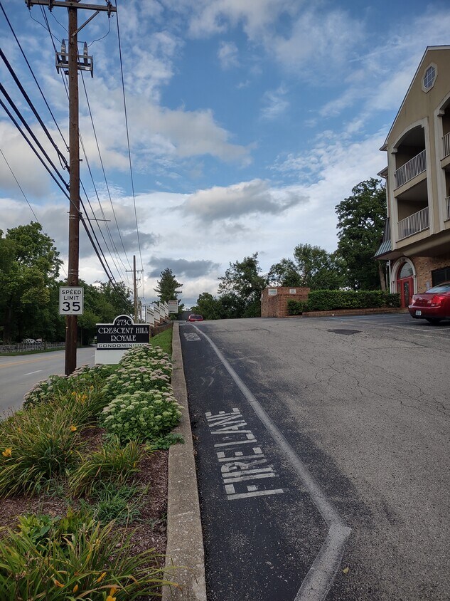 Primary Photo - 2730 Brownsboro Rd