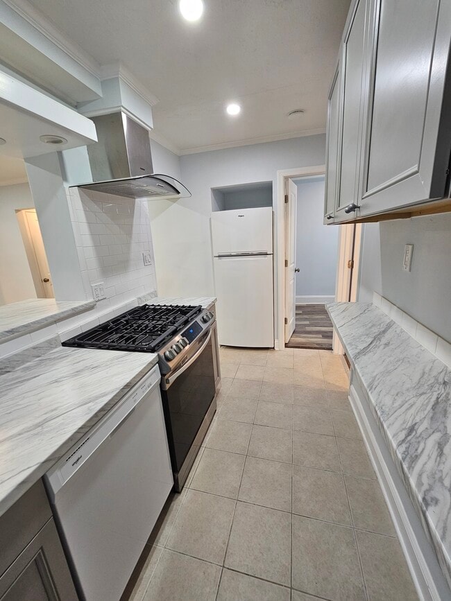 kitchen - 1207 13th St