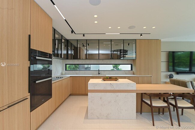 Foto del edificio - 288 Palm Ave