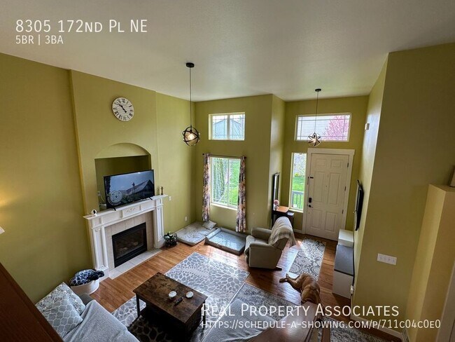 Building Photo - Private Drive in GlenEagle