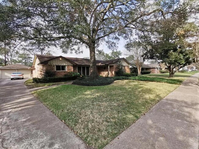 Foto del edificio - 5054 Yarwell Dr