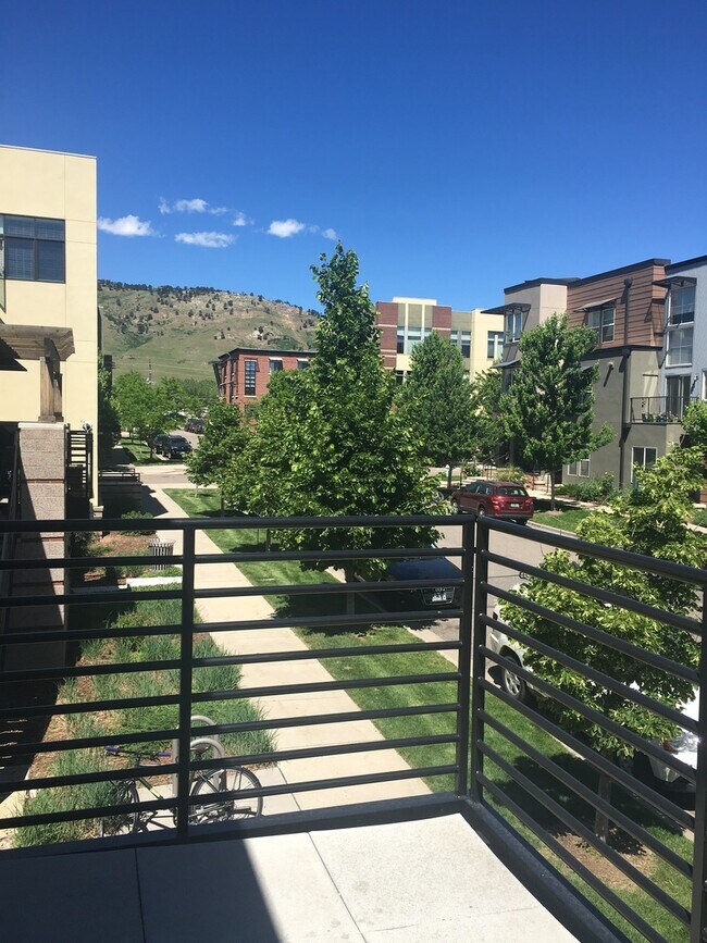 Foto del edificio - Bright Corner Unit Condo in North Boulder ...