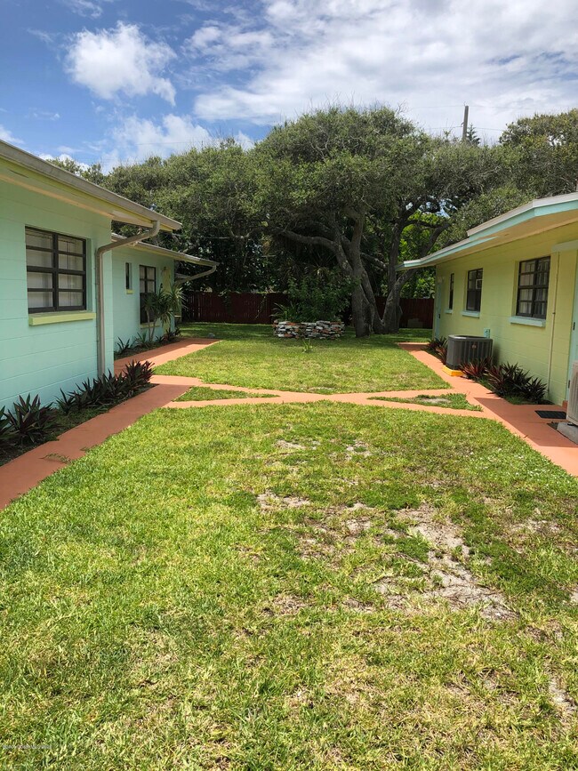 Building Photo - 300 S Orlando Ave