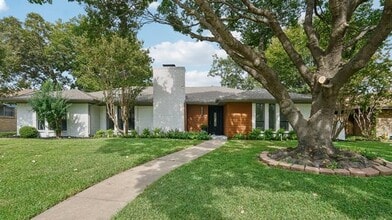 Building Photo - 2509 Skiles Dr