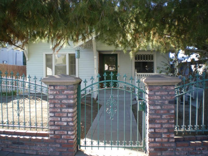 Primary Photo - 233 S Buena Vista St
