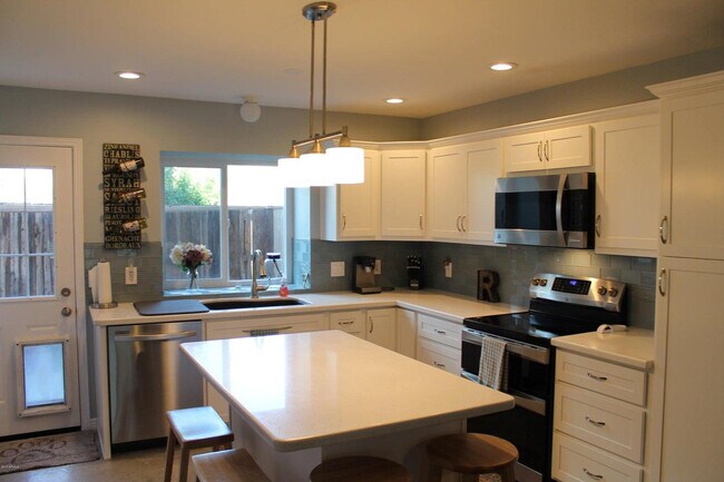 Foto del edificio - 4901 E Kelton Ln